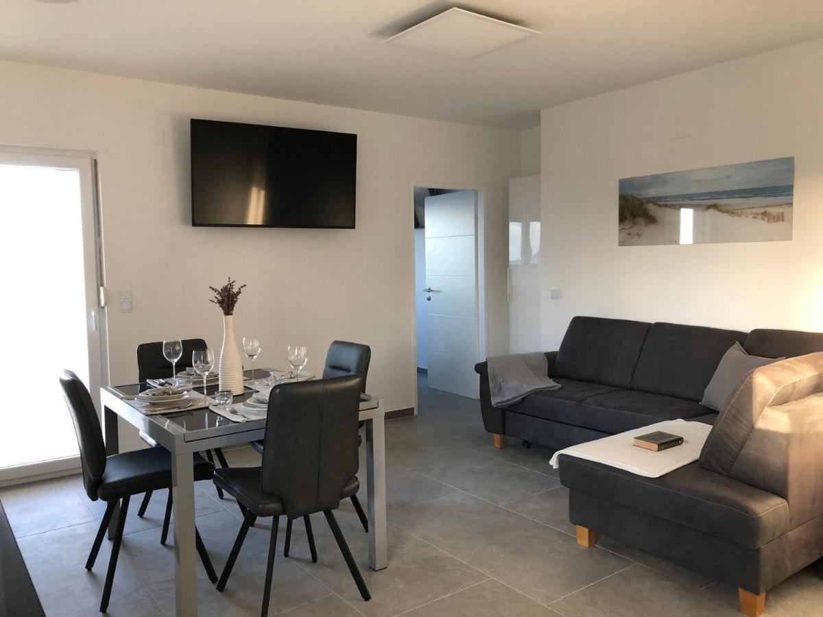 Apartments Villa Prima Privlaka  Esterno foto