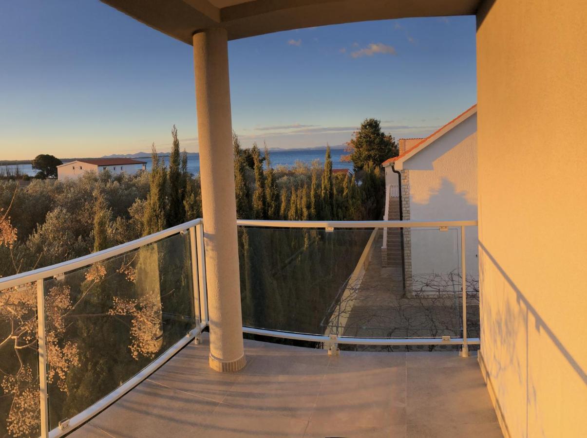 Apartments Villa Prima Privlaka  Esterno foto